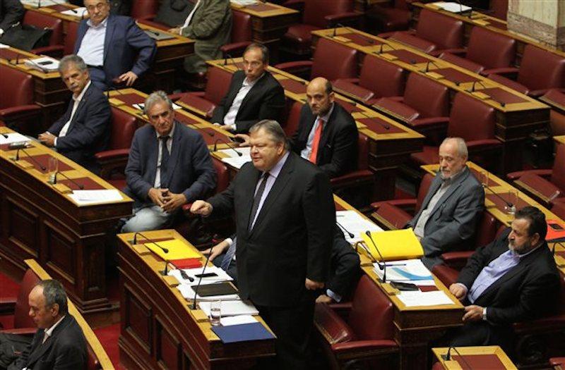 Βουλή | Ευ. Βενιζέλος: Επηρεάζετε την επικείμενη δικαστική κρίση στο θέμα της Χρυσής Αυγής. Συντελείτε κοινοβουλευτικό πραξικόπημα.